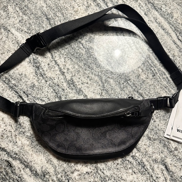 Warren Mini Belt Bag In Signature Canvas main image 4